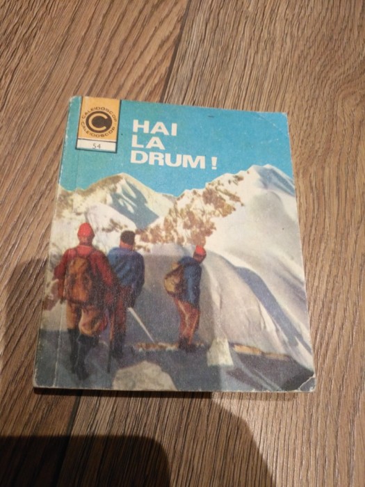 carte Hai la drum , Rr