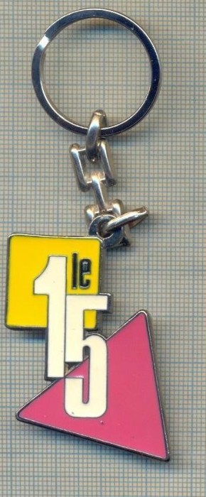 BRELOC Y70 PENTRU COLECTIONARI - INTERESANT - SPANIA