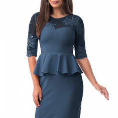 D661-44 Rochie scurta cu peplum in talie si dantela florala