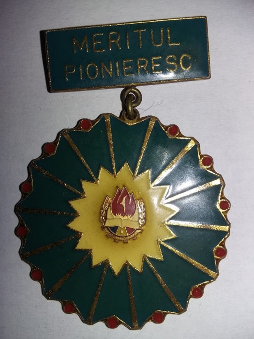 Insigna rara Medalia Meritul Pionieresc invatamant comunism Mare,Tp.GRATUIT