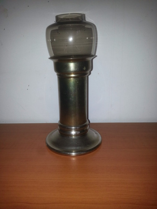 Suport lumanare forma lampa petrol metal si alama cu abajur de sticla 22 cm