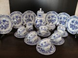 SET / SERVICIU DIN PORTELAN KAHLA ZWIEBELMUSTER GERMANIA