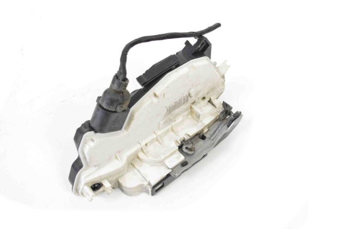 &Icirc;ncuietoare ușă dreapta față VW TIGUAN 5N_ 2009 OEM: 5N2837016C 11553947