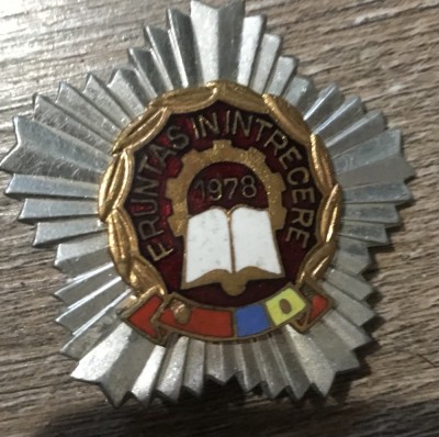 Insigna Fruntas in intrecerea 1978 foto
