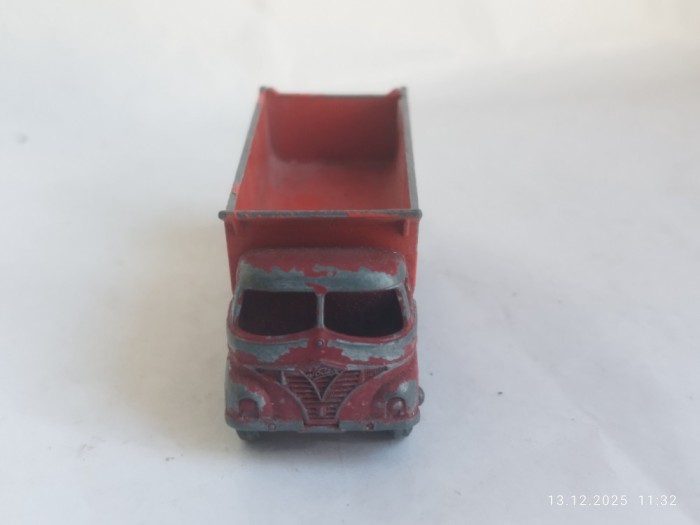 bnk jc Matchbox 17d Foden Tipper