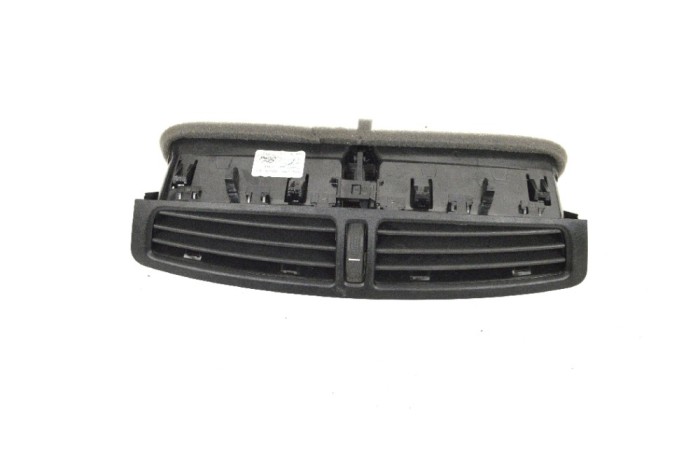 Gura de ventilație planșa de bord FORD KUGA II DM2 2013 OEM: AM51-R01815-AEW 11691025
