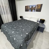 Pilota iarna matlasata &quot;Luna si Stele&quot; Coneltex, dimensiuni 140x210 cm, dreptunghiulara, culoare gri inchis, umplutura fibra siliconizata antialergica