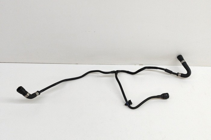 Furtun de lichid de răcire MERCEDES-BENZ E W213 2015 OEM: A1772001200 27395881