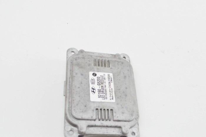 Unitate de control lumini LED KIA NIRO 2020 OEM: 92190-G5200,00190320 21482219
