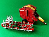 Set 2 piese agricultură 1/32 presă baloți Vermeer Farmhand și grapă cu colți, pliabil Britains vintage 1980 Diecast, metalic si plastic 8 cm &amp; 15 cm X