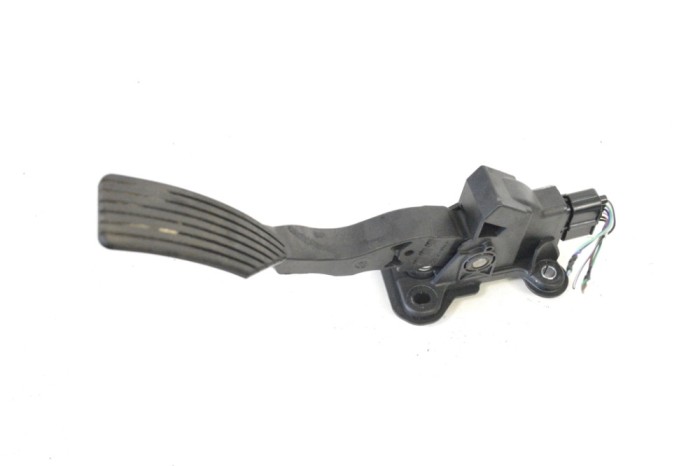 Pedala de accelerație MITSUBISHI OUTLANDER III GG_W, GF_W, ZJ 2015 OEM: 1600A115 12072887