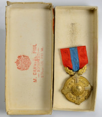 Medalia regalista Rasplata Muncii pentru Biserica, clasa I, cutie Ferdinand foto