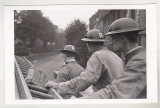 Bnk cp George Rodger - Echipa de salvare , Londra 1940 - cp necirculata, Fotografie