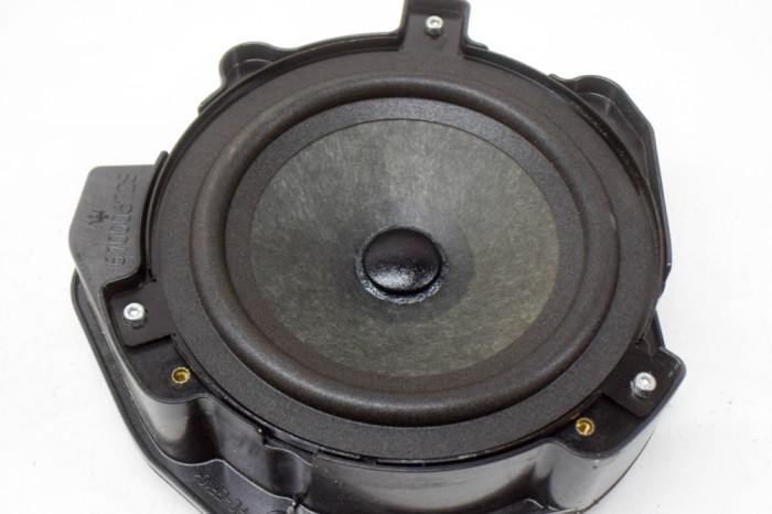 Difuzor ușă dreapta față MASERATI GHIBLI M157 2015 OEM: 670006728,670002106,41021701 12313738