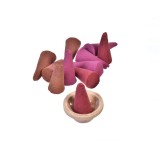 Set 100 conuri parfumate Trendmark, cu aroma de santal, 2 suporti din ceramica