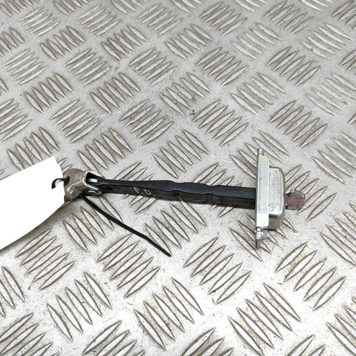 Limitator ușă dreapta față TOYOTA C-HR _X2_, _H2_ 2024 OEM: 68610-F4070 28292180