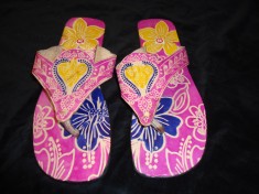 PAPUCI SLAPI FLIP FLOPS DAMA PIELE NATURALA HAND MADE in INDIA FUCSIA GALBEN MOV