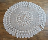 FATA DE MASA CIRCULARĂ VINTAGE MARE DIN BUMBAC, CROȘETATĂ MANUAL