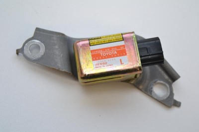 Senzor de impact st&amp;acirc;nga spate LEXUS RX _U3_ 2007 OEM: 89834-48010 2244949 foto