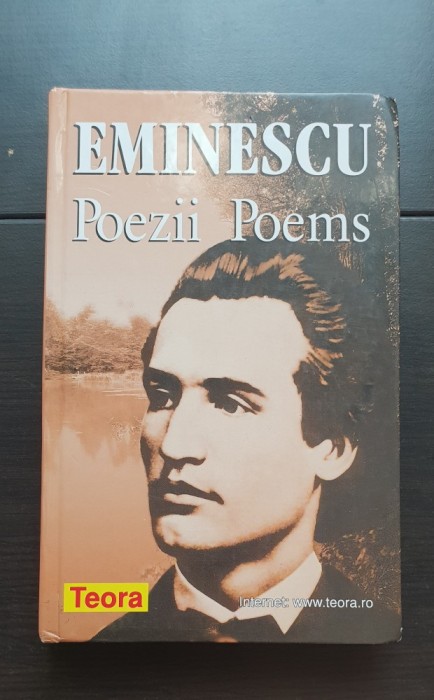 Poezii / Poems - Mihai Eminescu (ediție bilingvă)