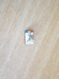 QW9 N5 74 - insigna - sport comunism - lupte - Federatia romana de lupte, Romania de la 1950