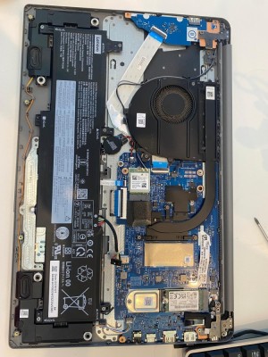 Bottom case Lenovo IdeaPad 1 15AMN7 foto