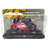 Macheta motocicleta Aprilia RSV 250 46 test Jerez 1997 replica metal die-cast 1:18