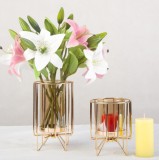 Suport lumanare/flori artificiale din sticla, cadru fier, auriu