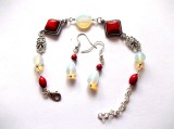 set bratara si cercei cu piatra lunii si howlite rosu 37605