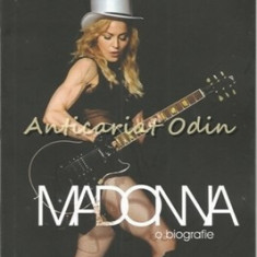 Madonna. O Biografie - Mary Cross