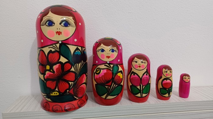 Matrioska -papusi din lemn-5 bucati