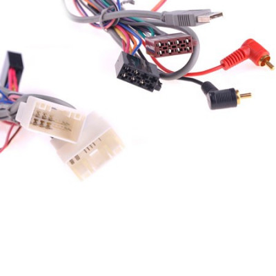 CONECTOR HYUNDAI IX35 USB RCA-ISO-50632 EuroGoods Quality foto