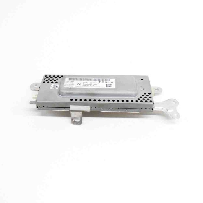 Alt modul de control TESLA MODEL 3 2018 OEM: 1079749-00-D 11367608