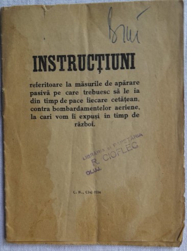 Anii 40 Instruct aparare bombardamente aeriene razboi / serviciu propaganda CLUJ