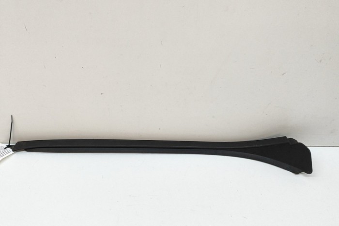 Ornament vertical parbriz st&acirc;nga MERCEDES-BENZ GLB X247 2024 OEM: A2476904700 | 31862943