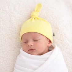 Caciulita galbena tip piticot (Marime Disponibila: 0-3 luni)