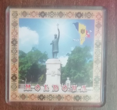 D5 - Magnet frigider - Tematica turism - Moldova 2 foto