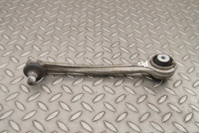 Braț superior dreapta față AUDI A4 8W2, B9 2018 15079282