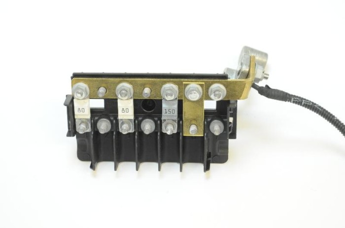 Borna cablu baterie MERCEDES-BENZ SPRINTER 3-t Furgon 906 2016 OEM: A0045450201 3009089