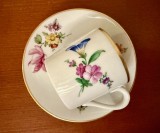 CEȘCUȚĂ ȘI FARFURIOARĂ DIN PORȚELAN HOeCHST