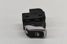 Buton geam ușă st&acirc;nga spate AUDI A3 Sportback 8VA, 8VF 2018 OEM: 8V0959855C