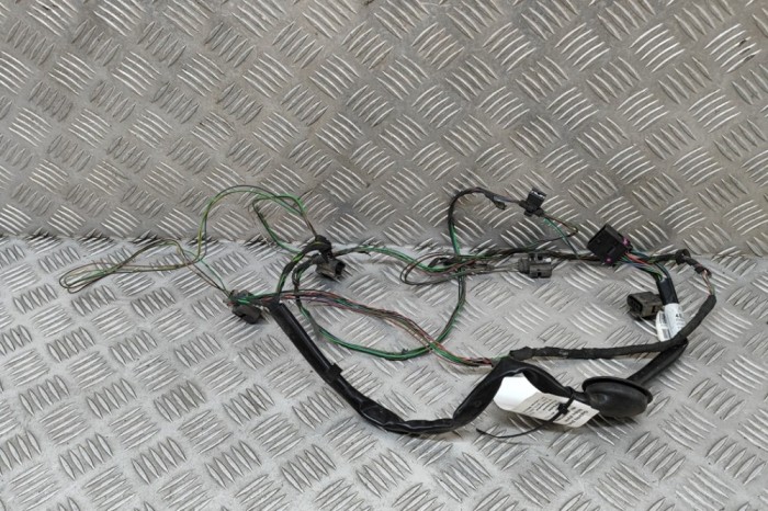 Cablaj senzor de parcare spate AUDI A8 D3 4E2, 4E8 2006 OEM: 4E0971104S 30272602