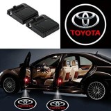 Set 2 Lampi Proiectoare LED Logo Toyota Universale, Alb Rece, Fibra Carbon, Baterii AAA