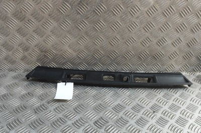 Ornament suport iluminare număr JAGUAR I-PACE X590 2018 OEM: J9D3-40406-AB | 31690581 foto