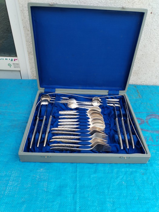 Set vechi Tac&acirc;muri 6 persoane