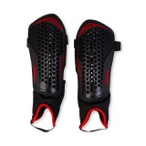 Tibiere fotbal pentru adulti Mitre Aircell, aparatori unisex, negru rosu, marime XL - RESIGILAT