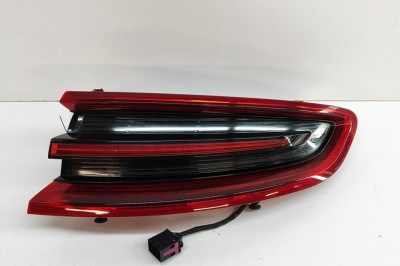 nerasta PORSCHE MACAN 95B 2016 OEM: 95B945096D,95B.945.096.D 29813556 foto