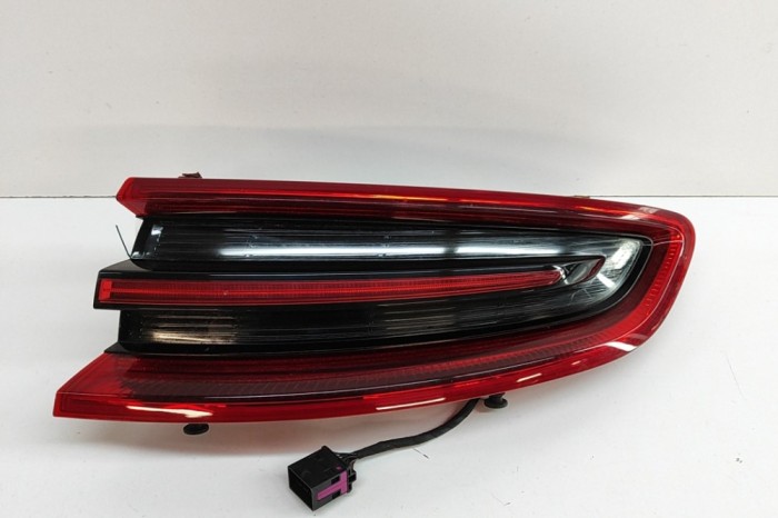 nerasta PORSCHE MACAN 95B 2016 OEM: 95B945096D,95B.945.096.D 29813556