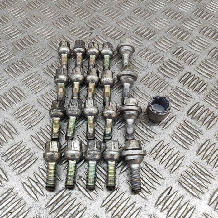 Set prezoane roata SSANGYONG KORANDO C300 2022 OEM: 41735-11001 26364241