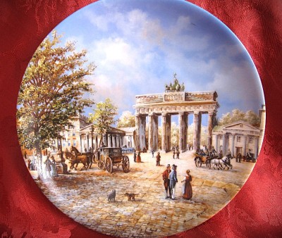FARFURIE DECORATIVA PORTELAN BAVARIA BRADEX EDITIE LIMITATA POARTA BRANDENBURG foto
